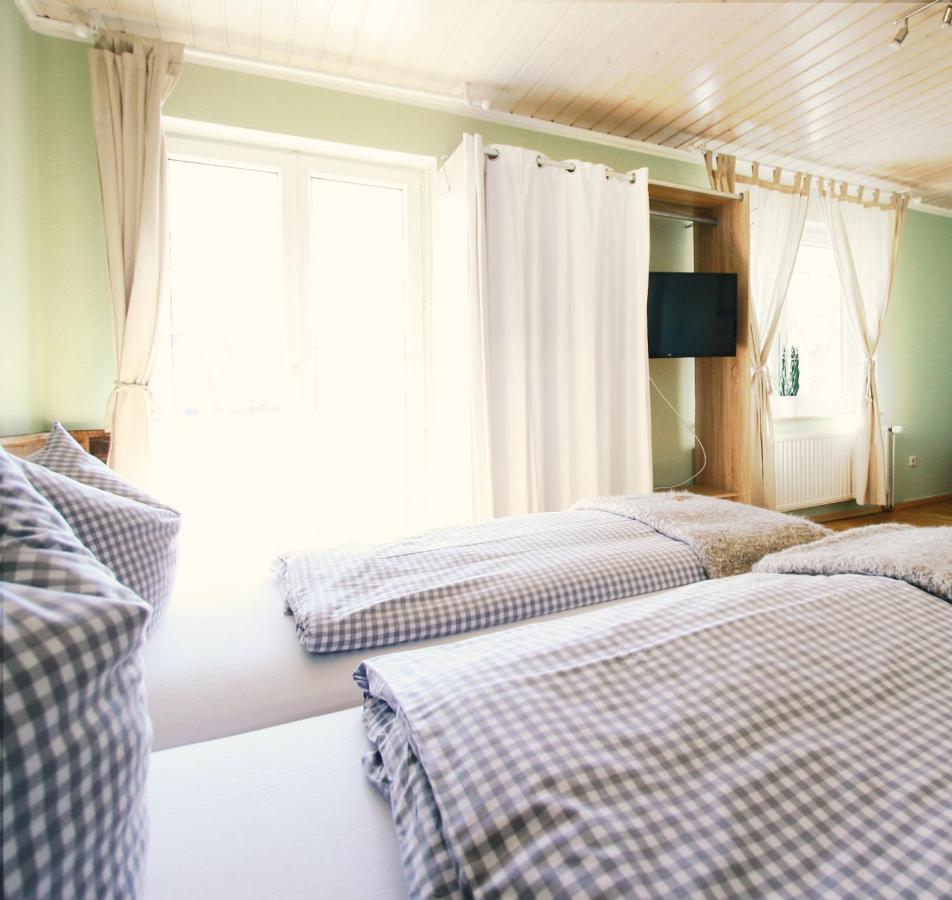 Haus Am Bach - Gemuetliche Pension Allershausen Ngoại thất bức ảnh