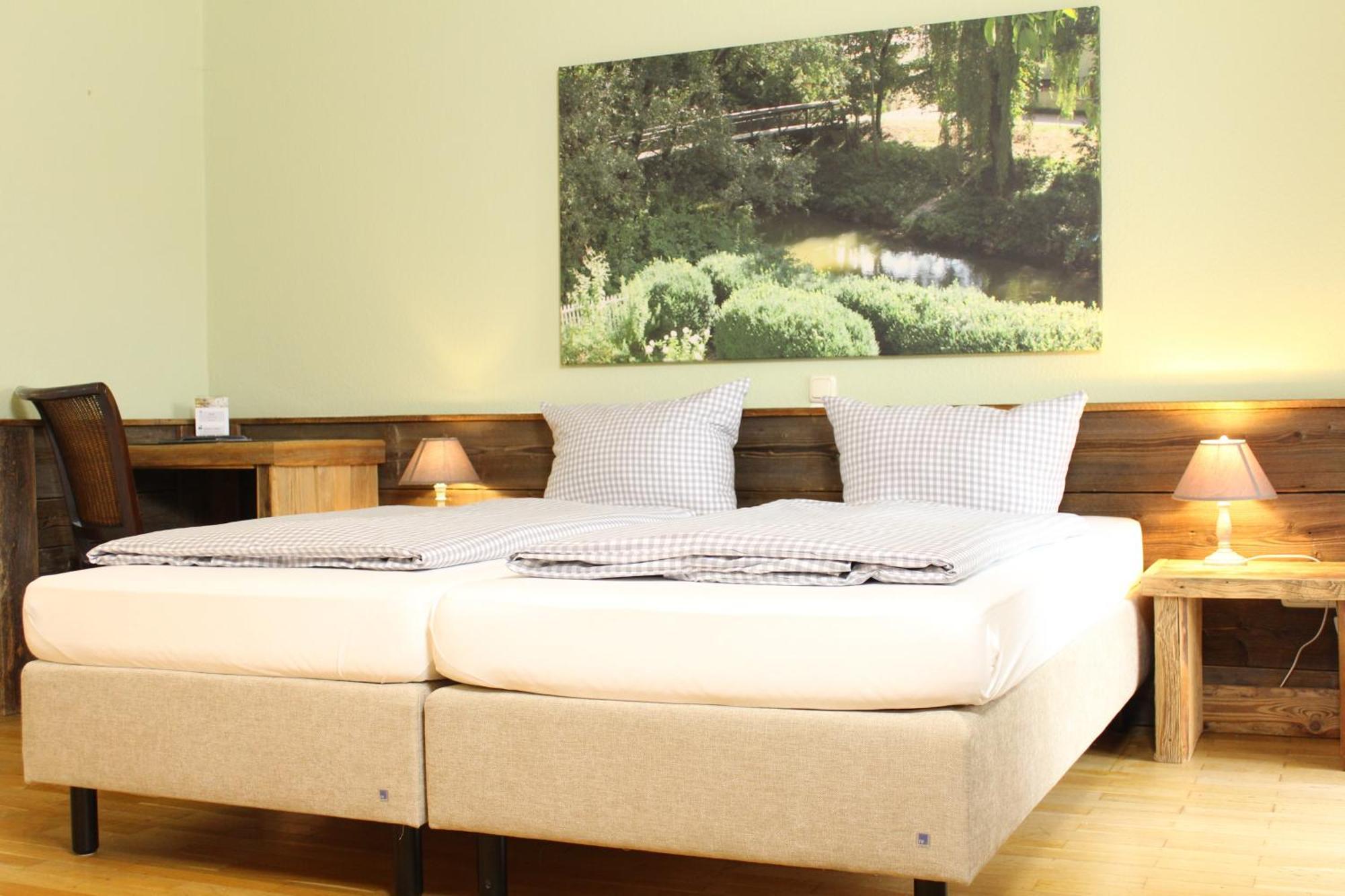 Haus Am Bach - Gemuetliche Pension Allershausen Ngoại thất bức ảnh