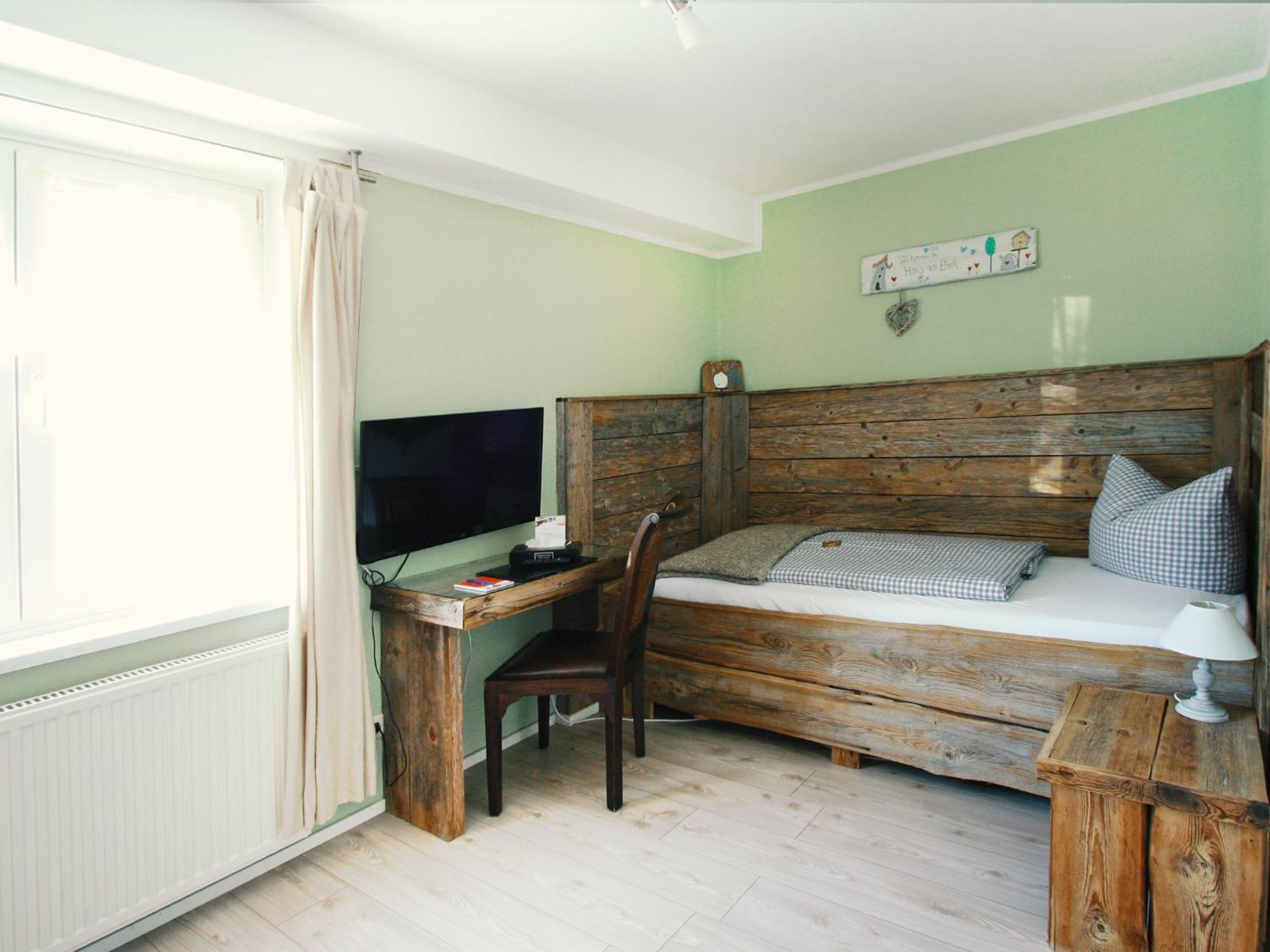 Haus Am Bach - Gemuetliche Pension Allershausen Ngoại thất bức ảnh